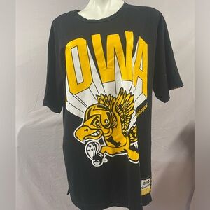 Victorias Secret PINK University Of Iowa Hawkeyes Oversized Tee - Size Womens M